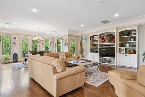 Photo of 5520 Mcculloch Circle, Houston, TX 77056 (MLS # 77948198)