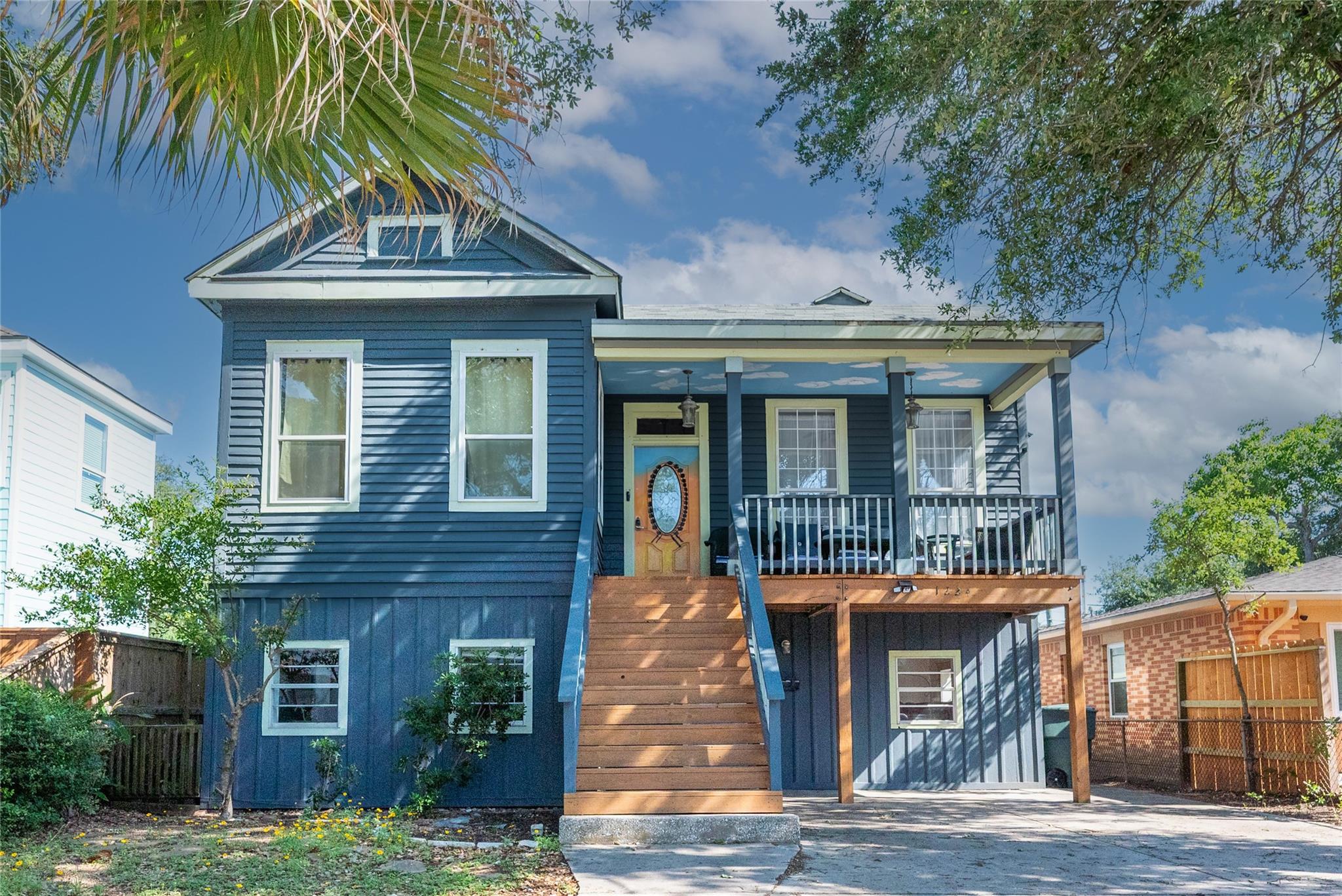 1224 Avenue L