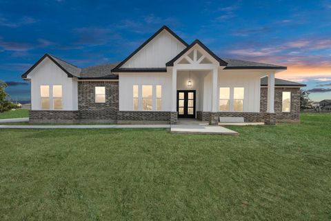 Photo of 339 Hunter Court, Rosharon, TX 77583 (MLS # 84271100)