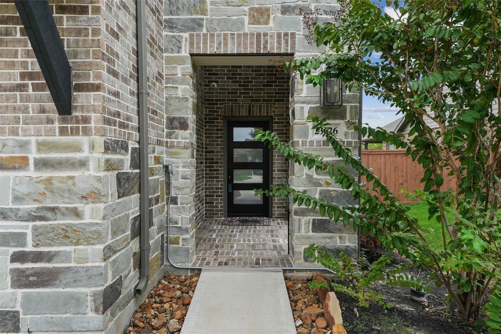 Photo of 23626 Providence Ridge Trail, Katy, TX 77493 (MLS # 51607837)