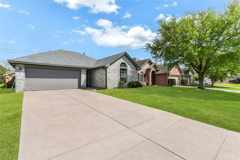 Photo of 4407 Heritage Trail Drive Drive, Houston, TX 77047 (MLS # 95832157)