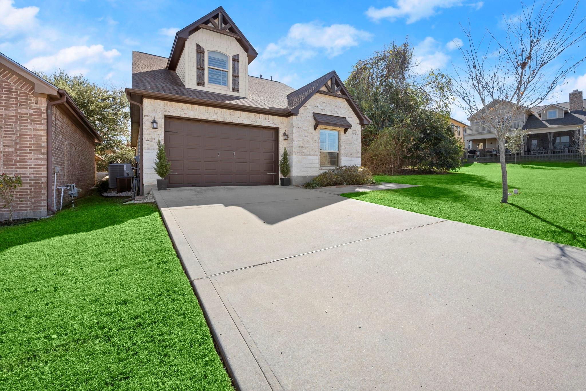 109 Harbour Town Circle