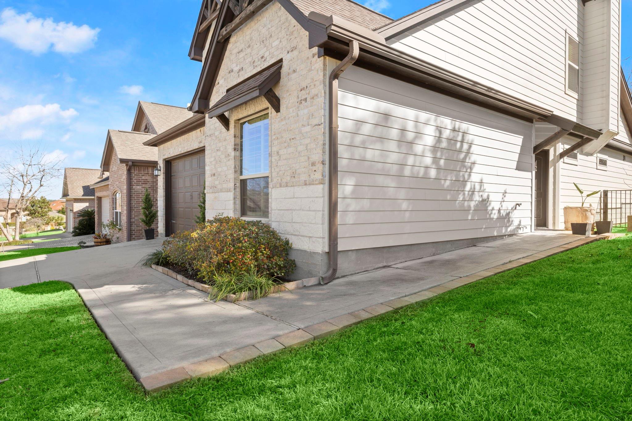 109 Harbour Town Circle