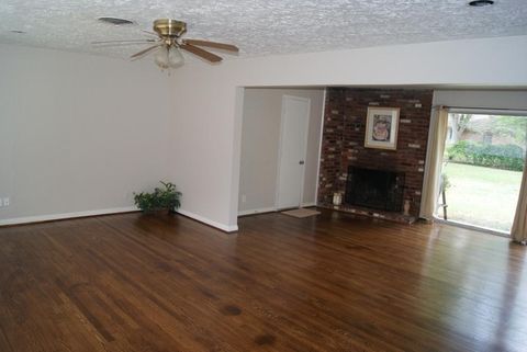 Tiny photo for 5514 Arboles Drive, Houston, TX 77035 (MLS # 6727679)