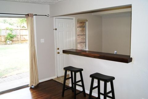 Tiny photo for 5514 Arboles Drive, Houston, TX 77035 (MLS # 6727679)