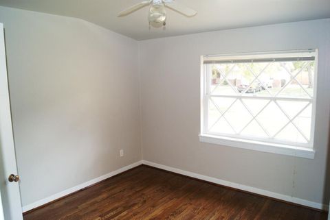 Tiny photo for 5514 Arboles Drive, Houston, TX 77035 (MLS # 6727679)