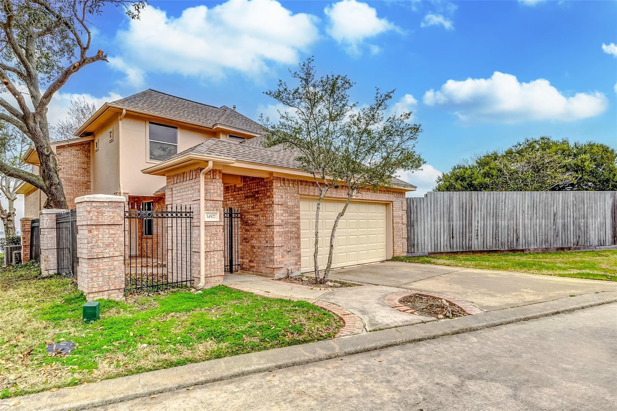 14527 Clipper Circle Drive Drive