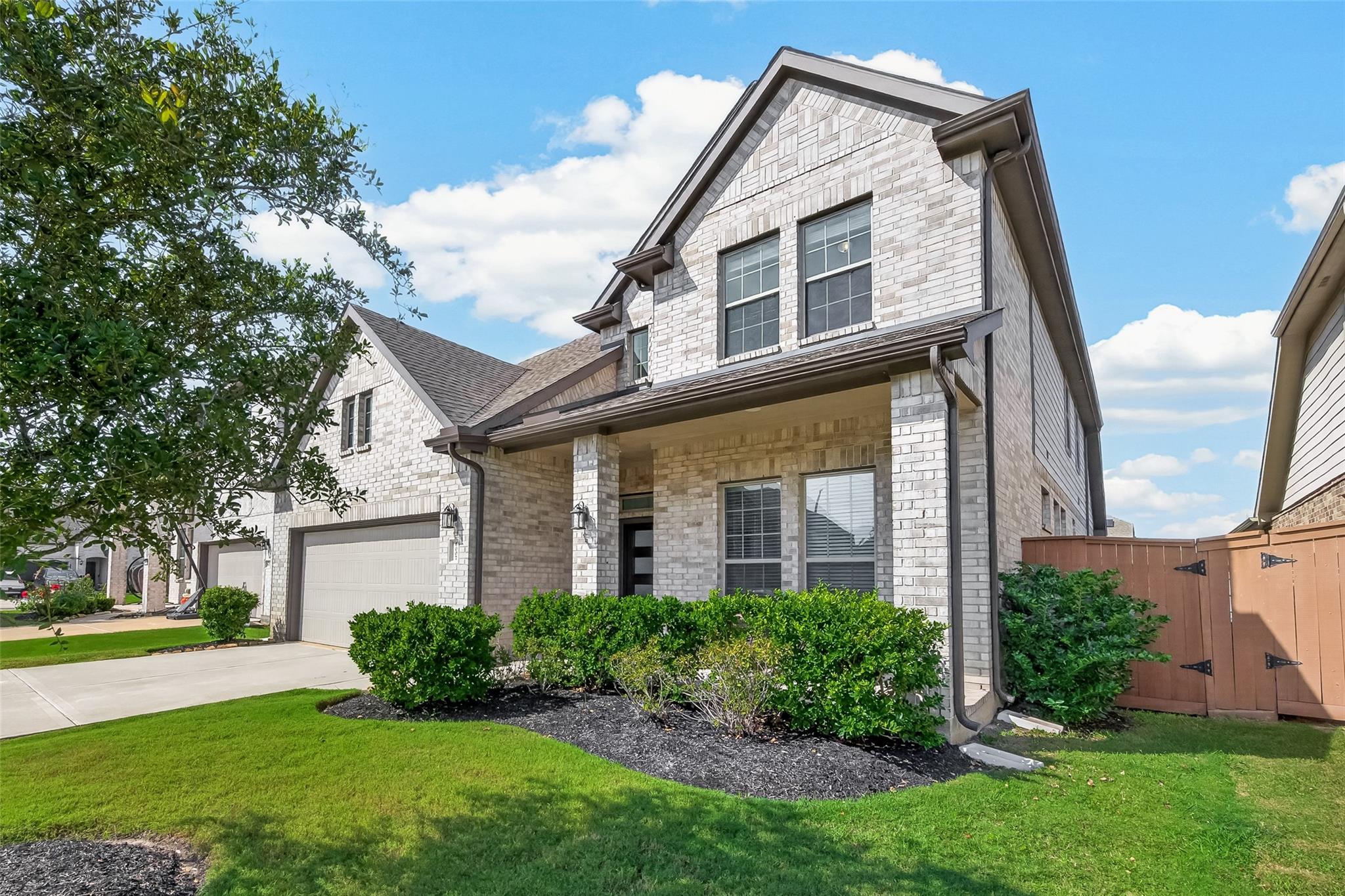 6007 Briarstone Crest Drive