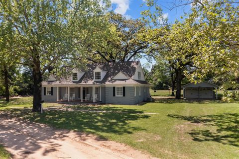 Photo of 319 N Howard Street, Grapeland, TX 75844 (MLS # 13589491)