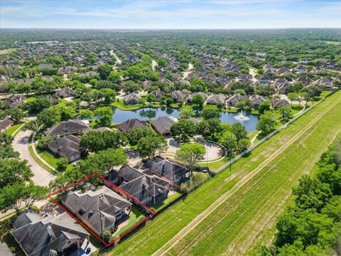 Homes For Sale - 8923 Four Leaf Drive Dr<br/> Sugar Land, TX 77479