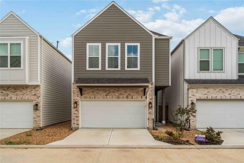 Photo of 417 Stonework Landing Lane, Houston, TX 77076 (MLS # 57873353)