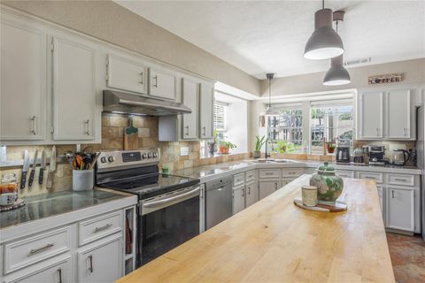 Homes For Sale - 6411 Northway Drive<br/> Spring, TX 77389