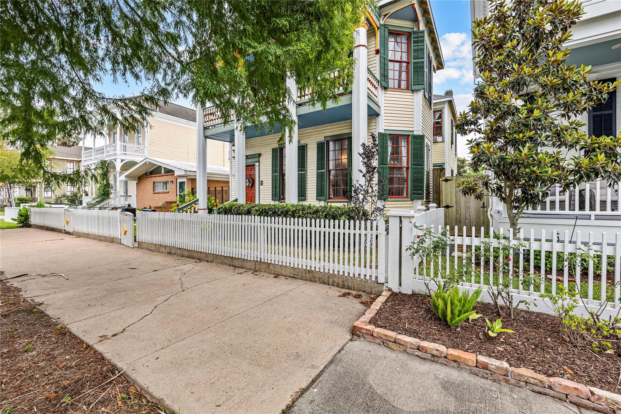 1807 Church Street