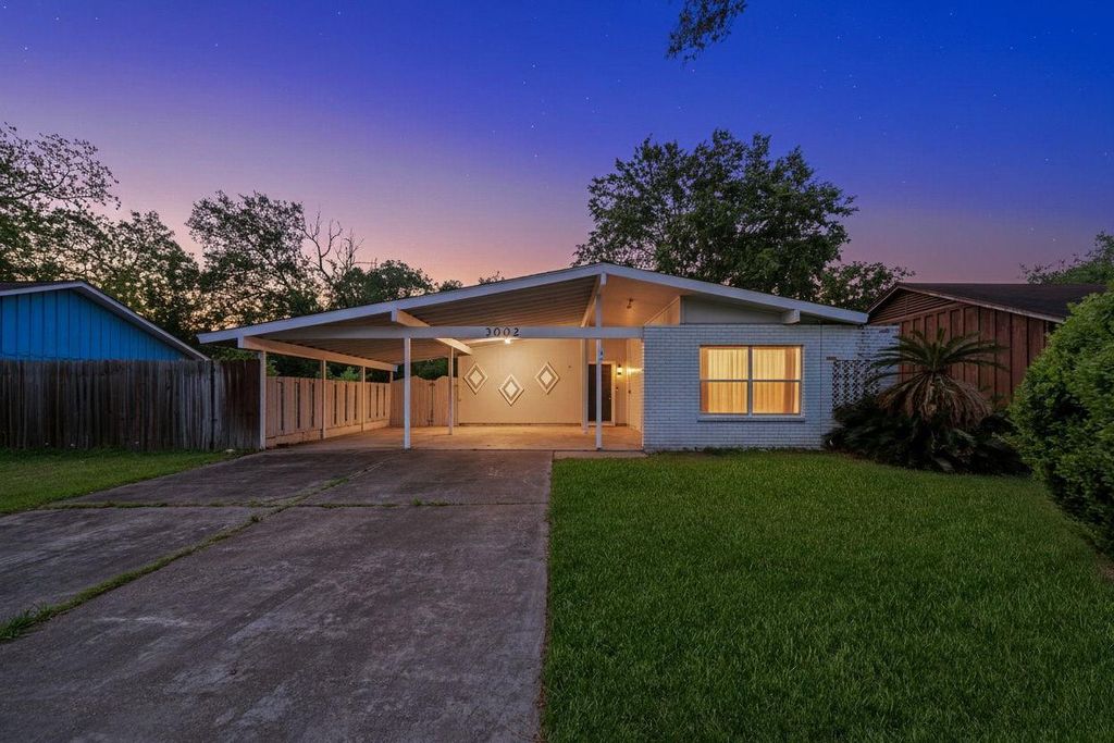 Photo of 3002 Newcastle Drive, Baytown, TX 77521 (MLS # 34029189)