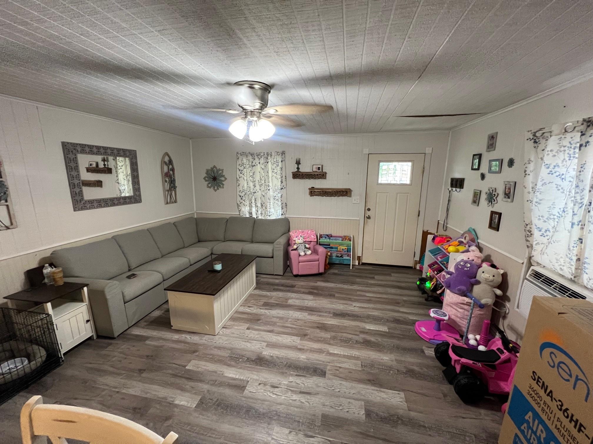 1007 Avenue H