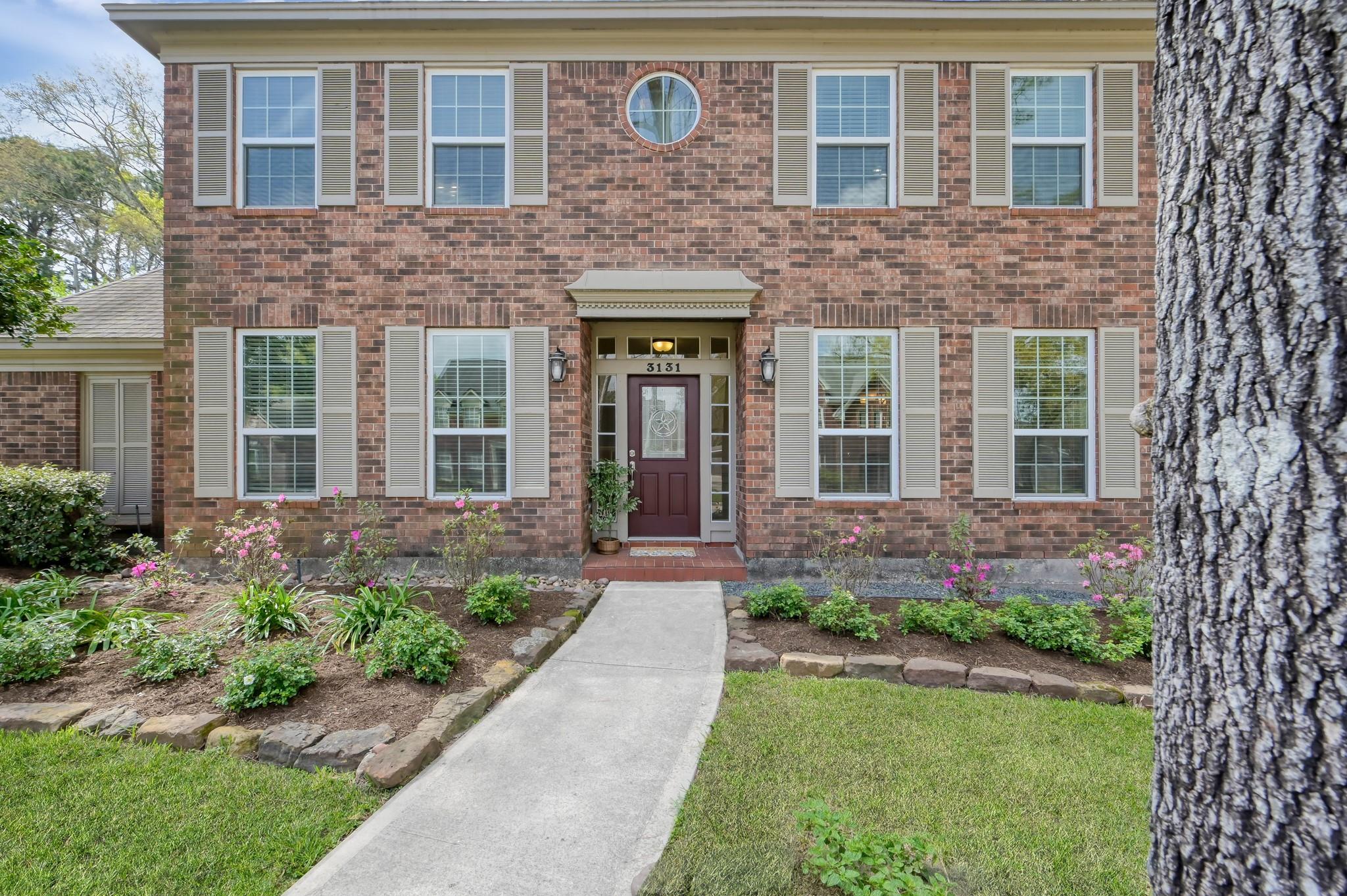 3131 Emerald Grove Drive