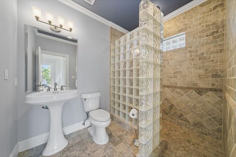 Tiny photo for 607 E 15th Street, Houston, TX 77008 (MLS # 87886258)