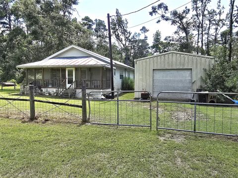 Photo of 2101 W Houston Street, Jasper, TX 75951 (MLS # 38222983)