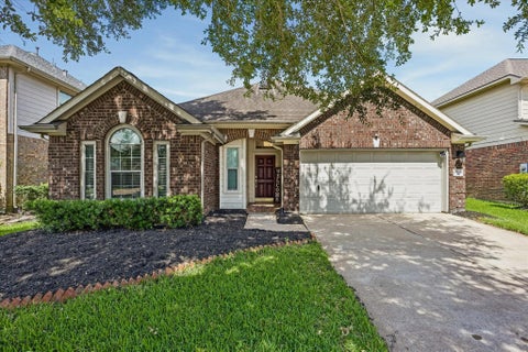 Photo of 2904 Laurel Brook Lane, Pearland, TX 77584 (MLS # 12996289)