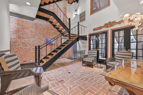 Townhouse For Sale - 217 Tremont Street<br/> Galveston, TX 77550