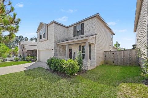 Homes For Sale - 236 Seven Pines Drive<br/> Montgomery County, Willis, TX 77378