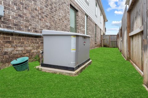 Photo of 1930 Misty Field Drive, Missouri City, TX 77459 (MLS # 68826627)
