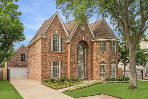 Photo of 4800 Holly Street, Bellaire, TX 77401 (MLS # 79218556)