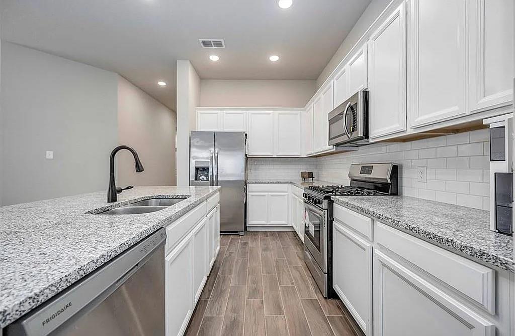 4947 Hitchings Court