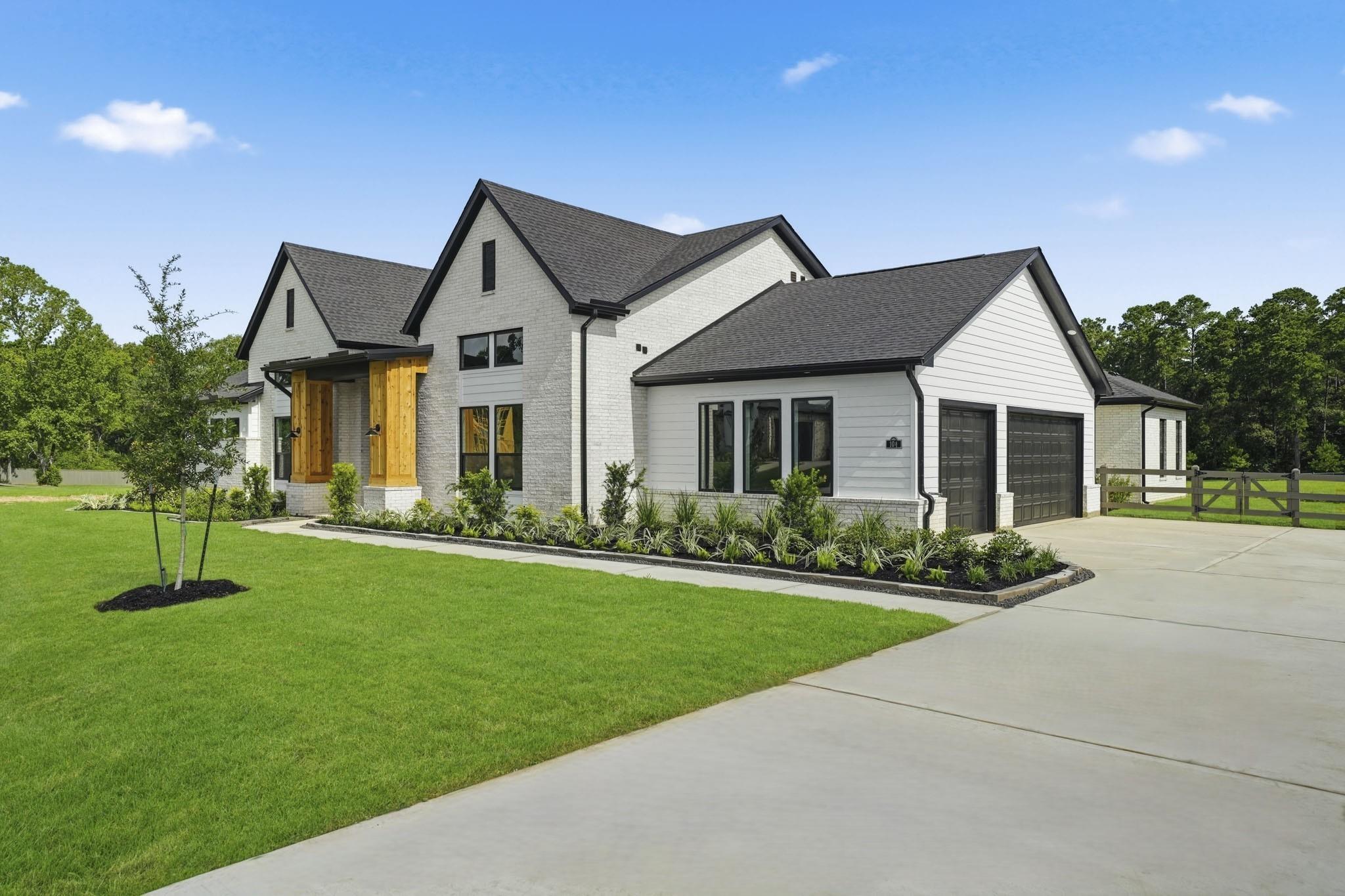 104 Bentwood Meadow Lane