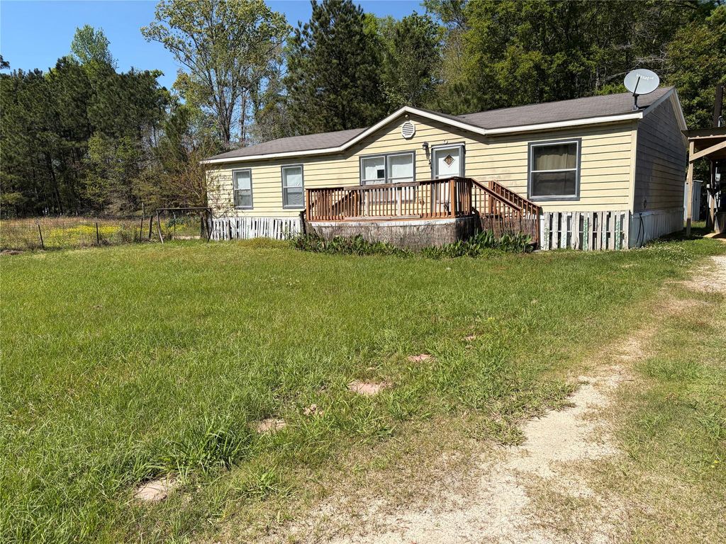 Photo of 32 Long Leaf Drive #B, Huffman, TX 77336 (MLS # 76398949)