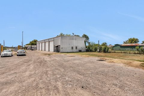 Photo of 8867 County Road 424 #1, Navasota, TX 77868 (MLS # 40523551)