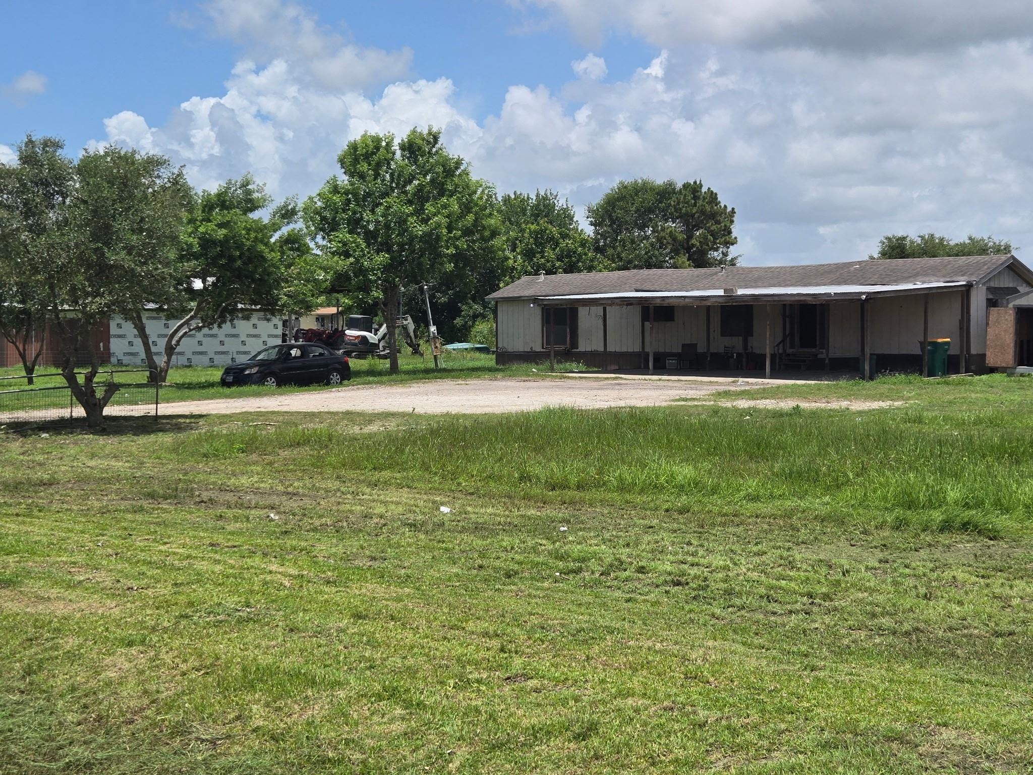 8235 County Road 128