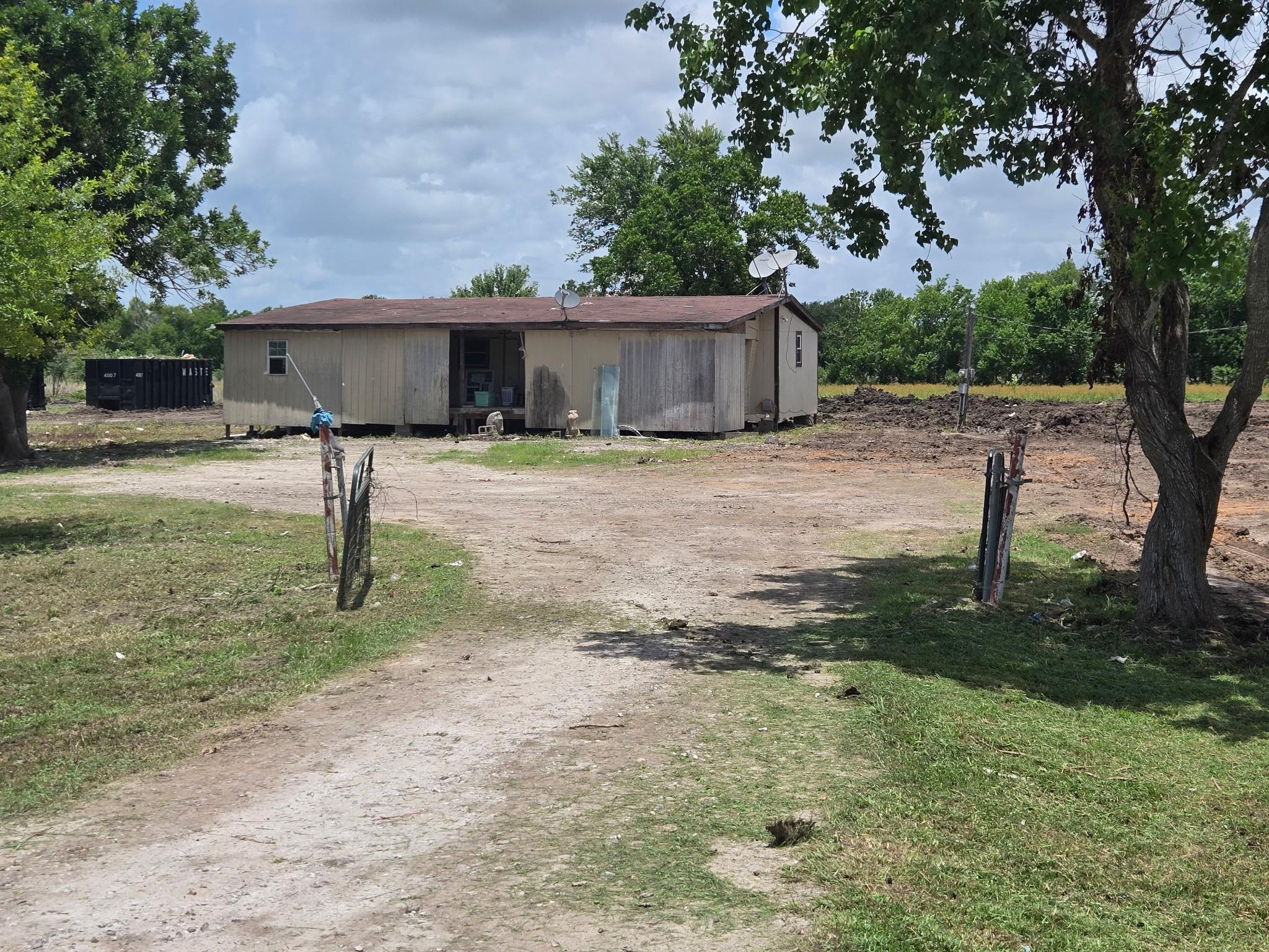 8235 County Road 128