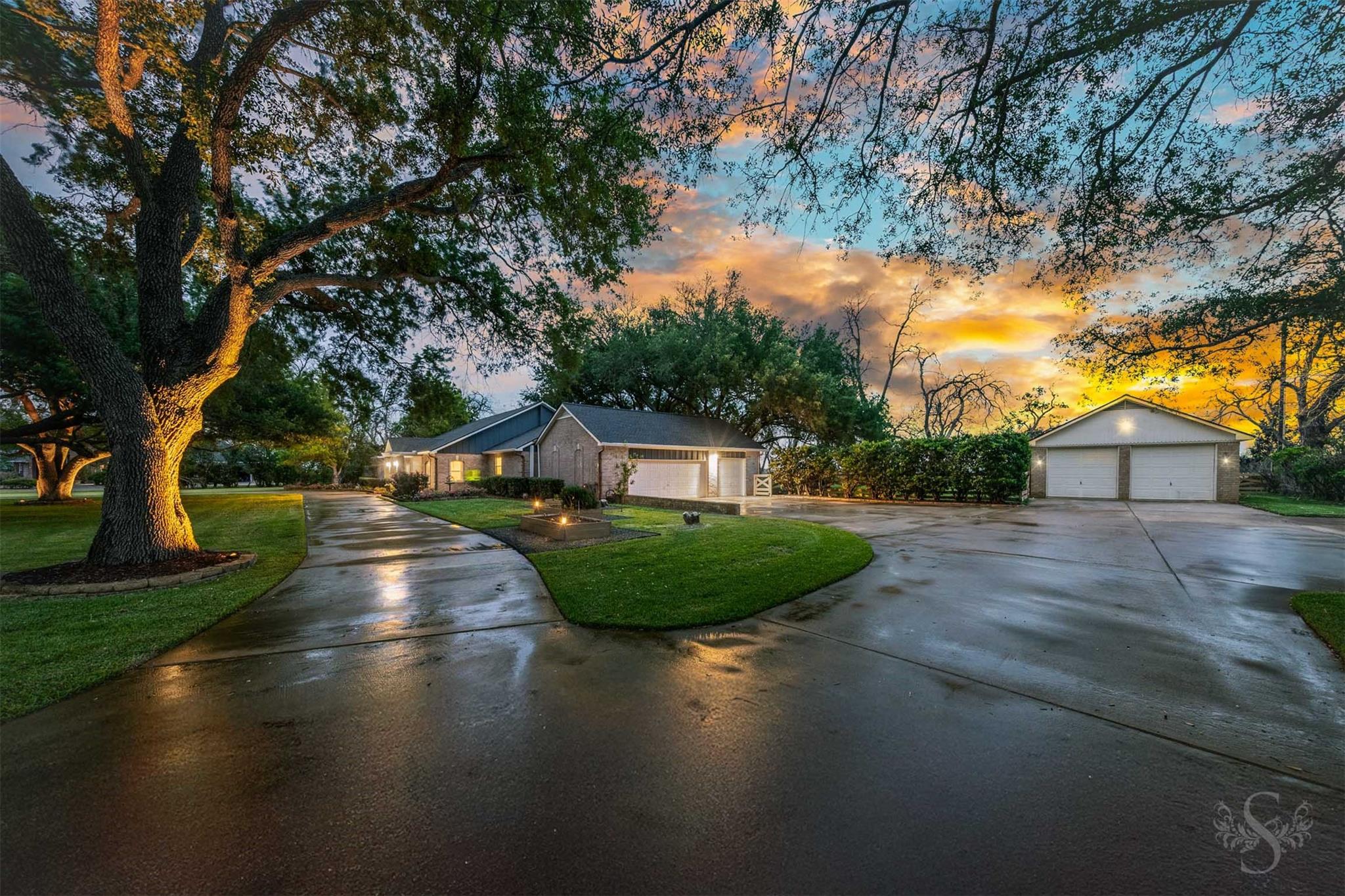 1467 Foster Lake Drive