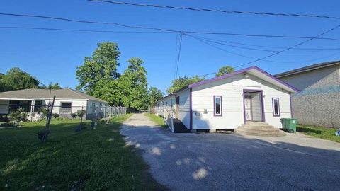 Photo of 5914 Wayne Street, Houston, TX 77026 (MLS # 71614817)