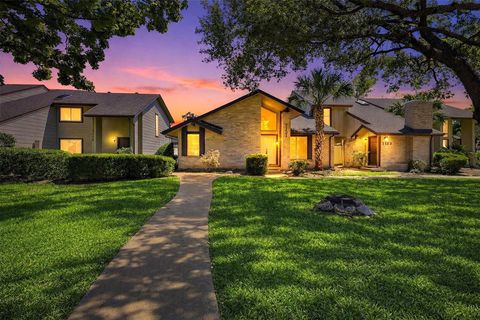 Photo of 7131 Westbranch Drive, Houston, TX 77072 (MLS # 75195408)