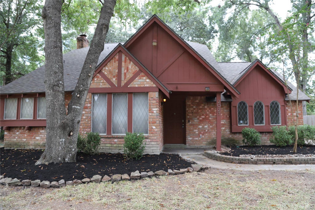 Photo of 2027 Shadow Rock Drive, Houston, TX 77339 (MLS # 75995293)