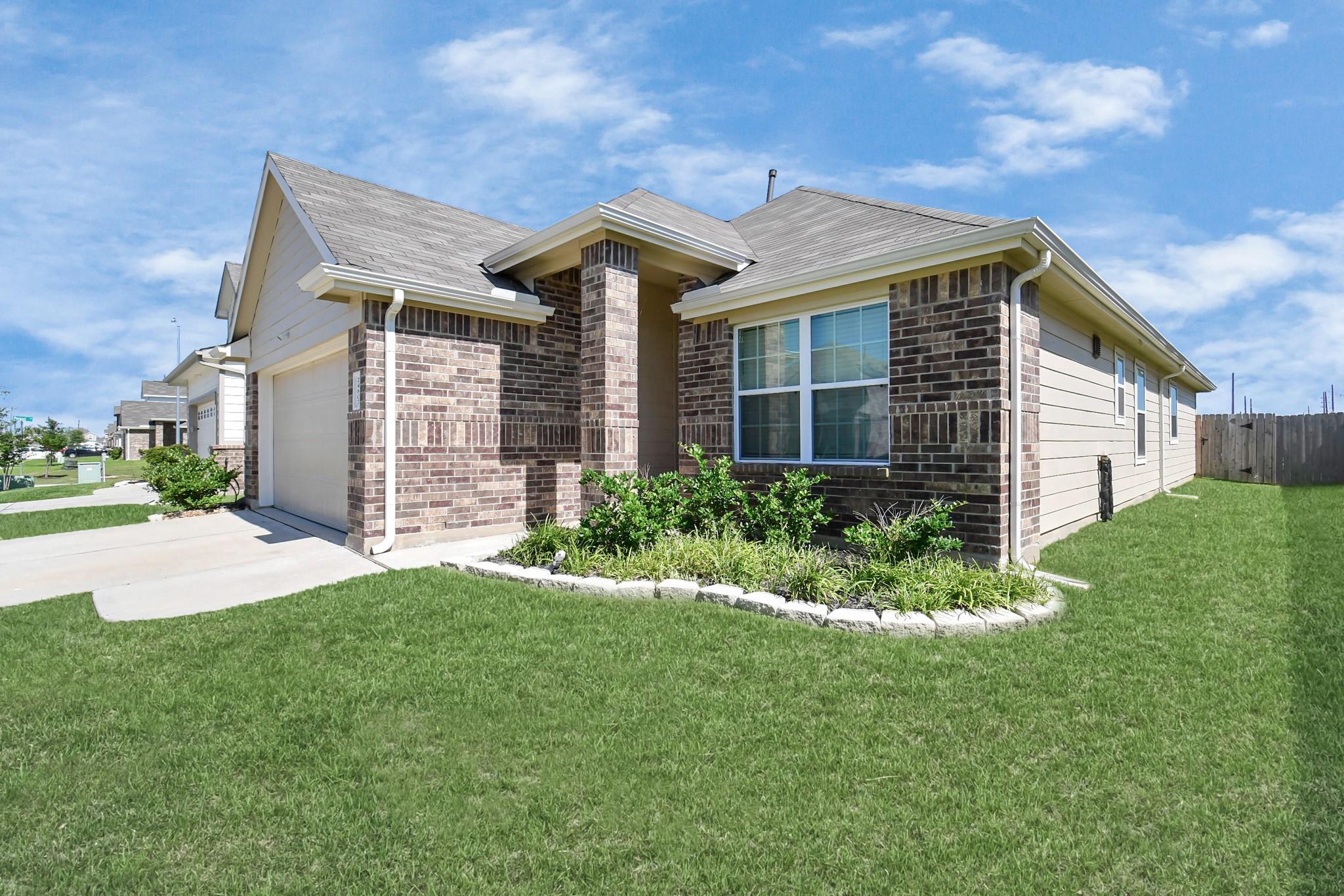 24807 Bastiani Canvas Lane