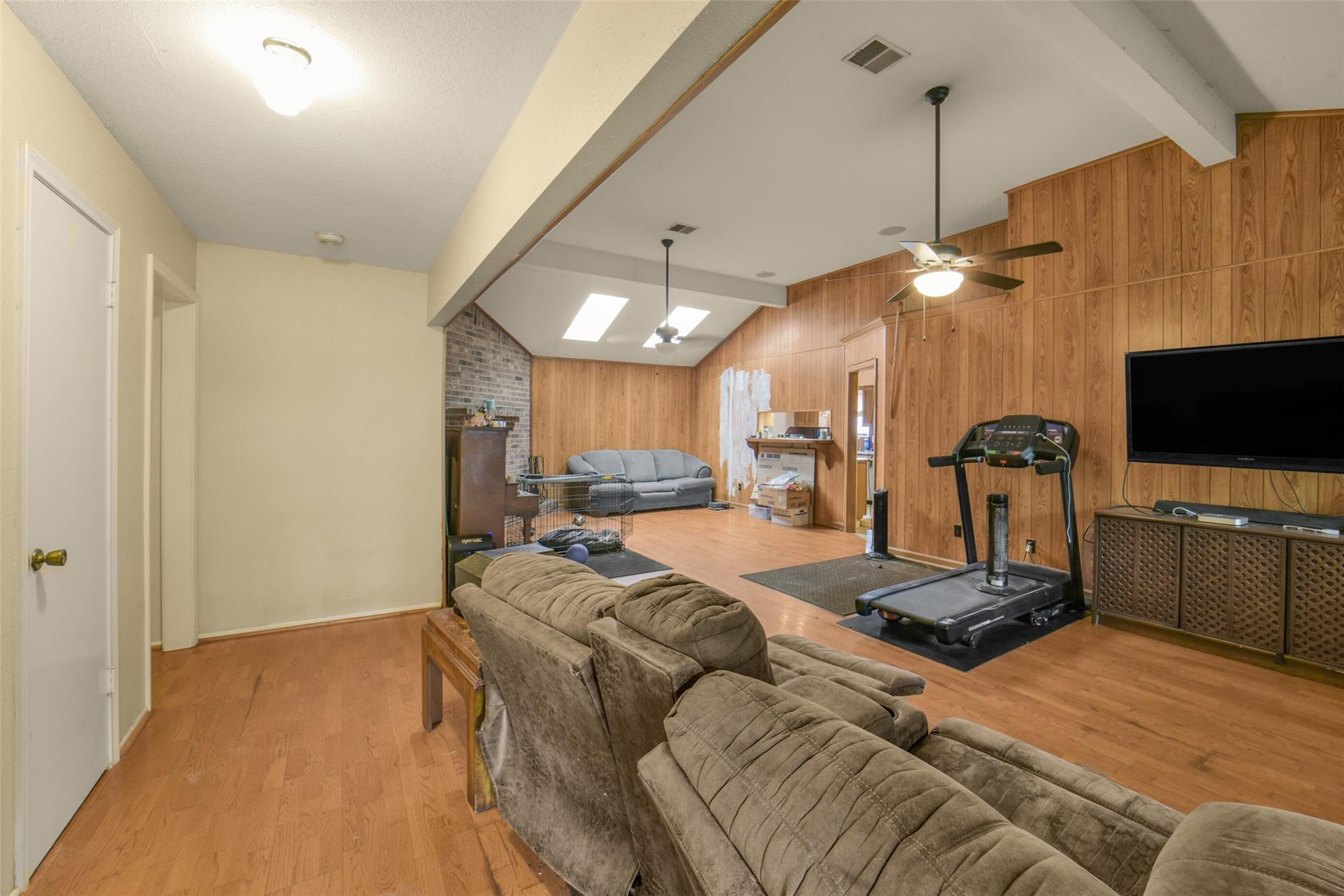 17006 Crooked Oak Drive