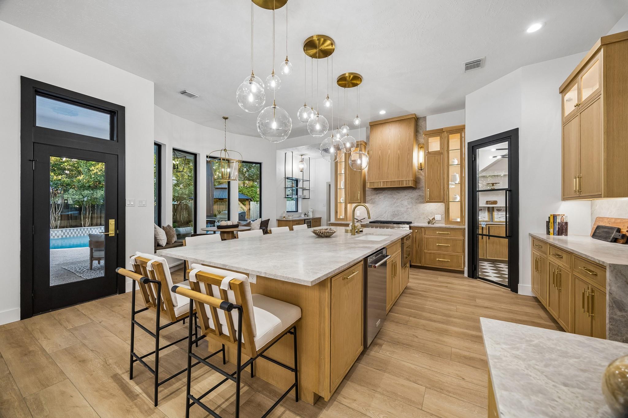 34 N Lansdowne Circle