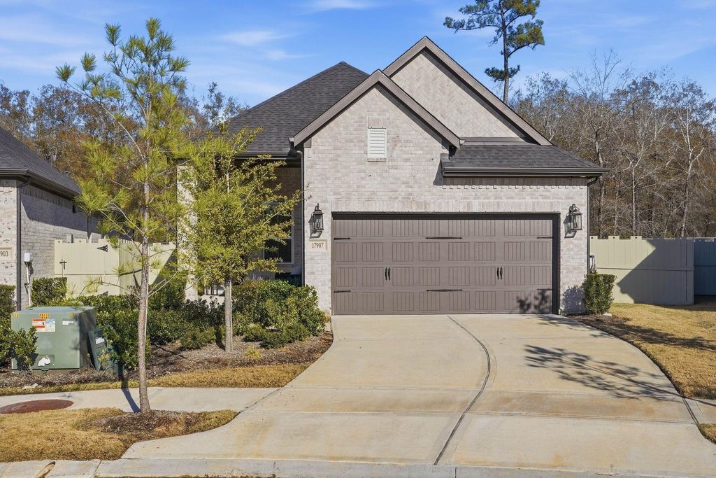 Photo of 17907 Purple Amaranth, Conroe, TX 77385 (MLS # 18311804)