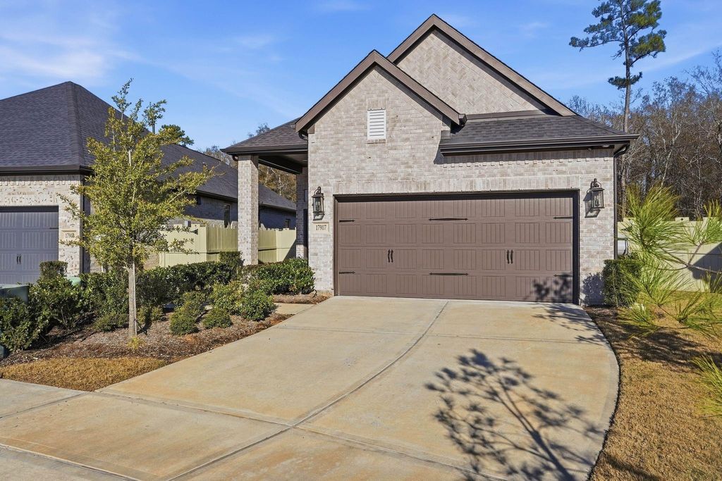 Photo of 17907 Purple Amaranth, Conroe, TX 77385 (MLS # 18311804)