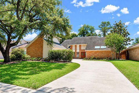 Photo of 14119 Cherry Mound Road, Houston, TX 77077 (MLS # 35960212)