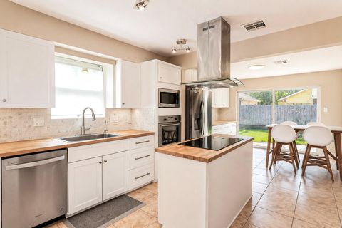 Tiny photo for 14119 Cherry Mound Road, Houston, TX 77077 (MLS # 35960212)
