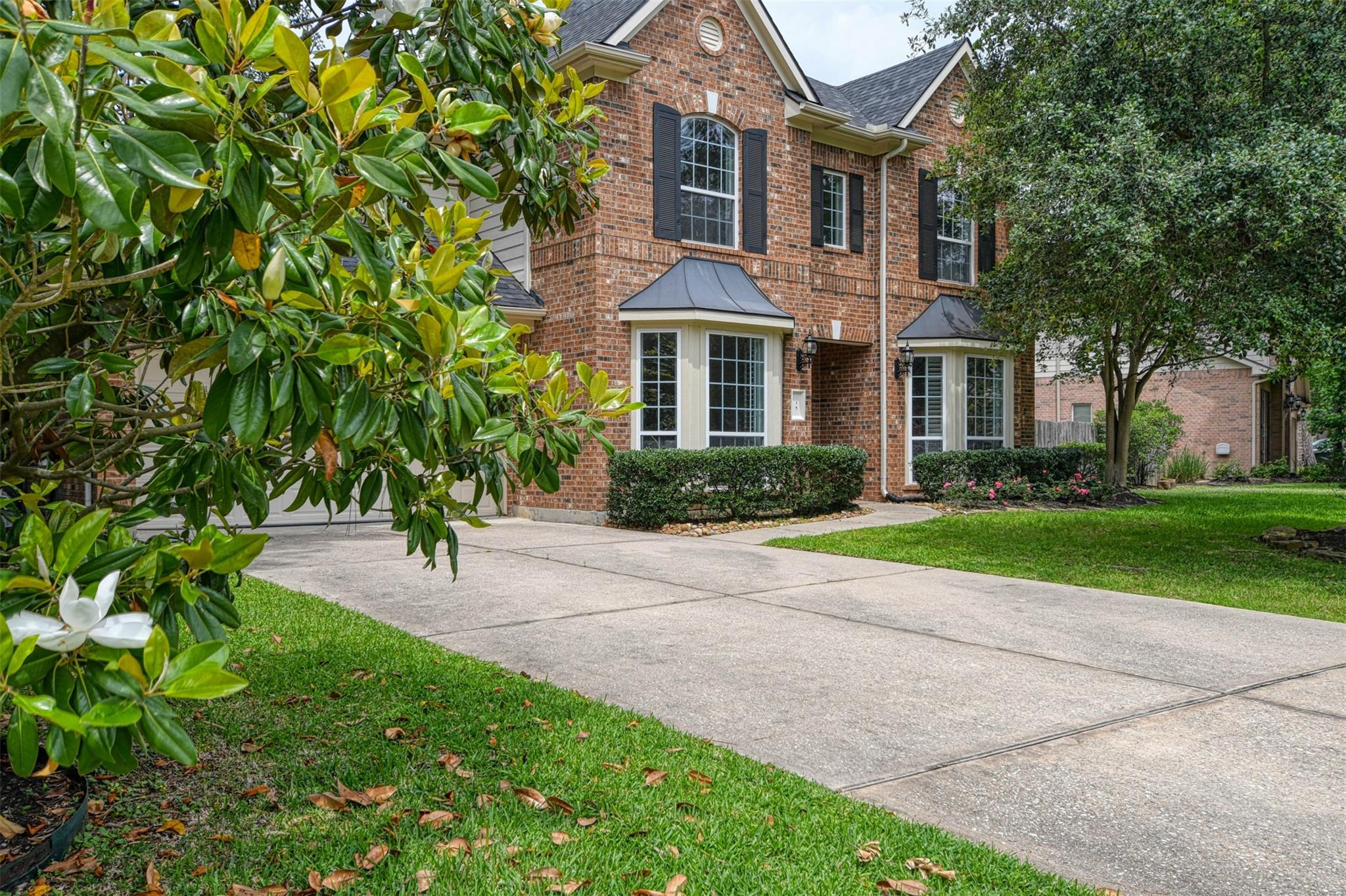 15 E Scribewood Circle