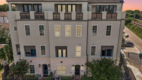 Photo of 1317 Roy Street, Houston, TX 77007 (MLS # 60892416)