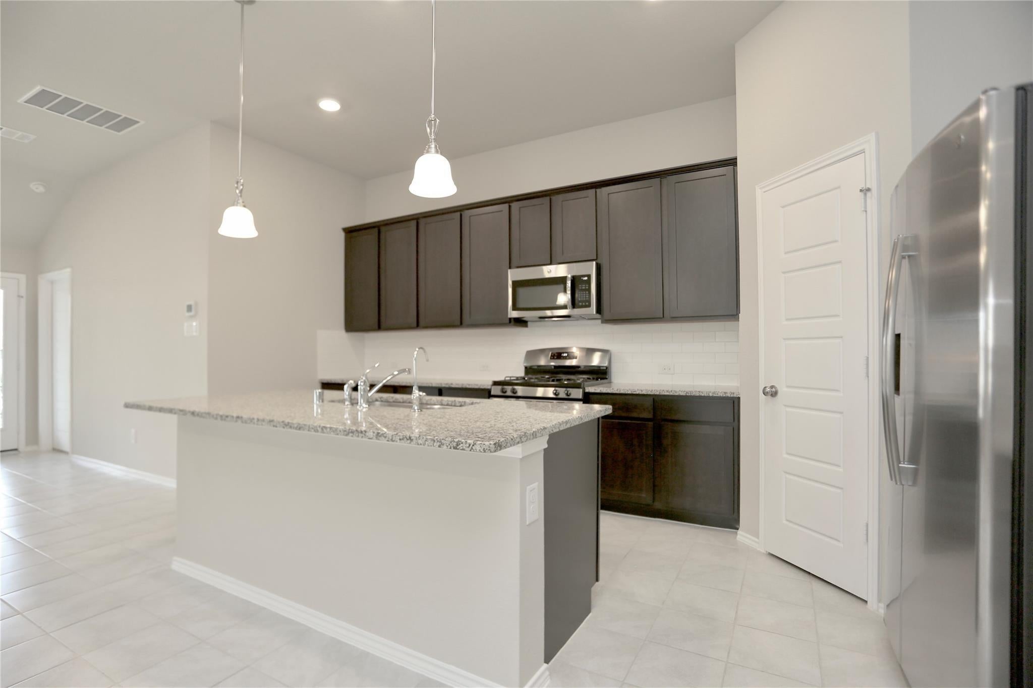 2123 Santa Ana Way