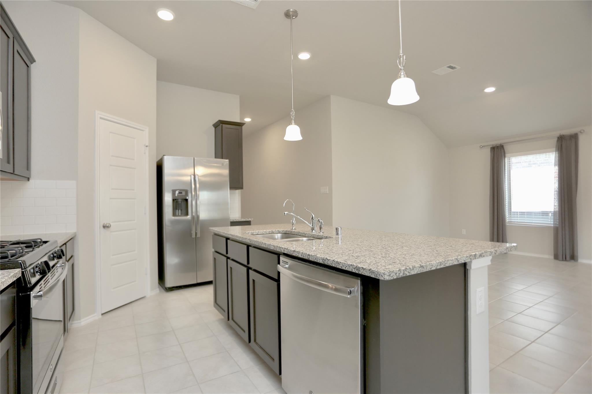 2123 Santa Ana Way
