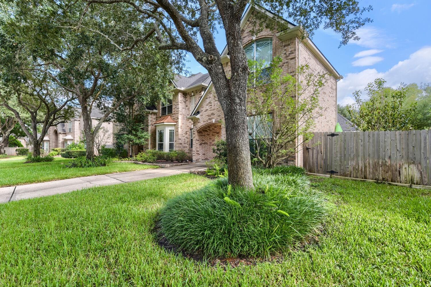 5518 Maybrook Park Lane