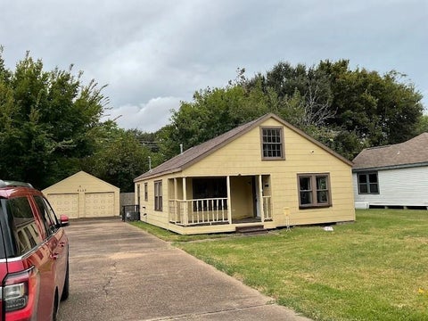 Photo of 2113 3rd Avenue N, Texas City, TX 77590 (MLS # 64539079)